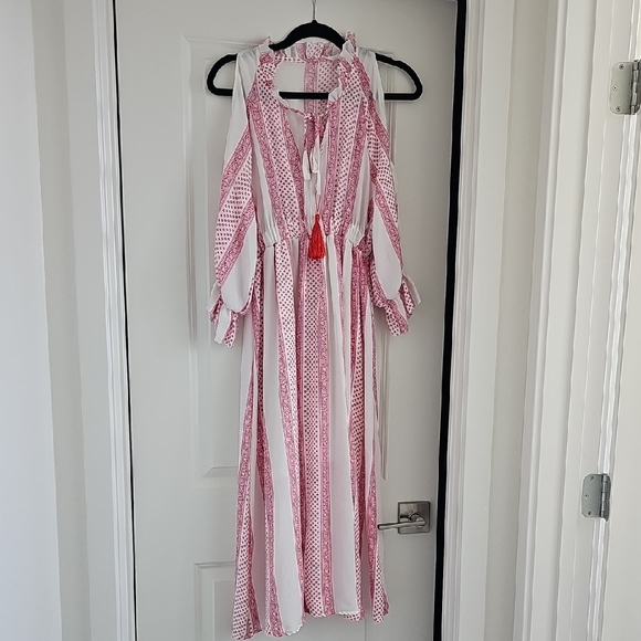 Elegant Pink and White Maxi Dress - Picture 1 of 5